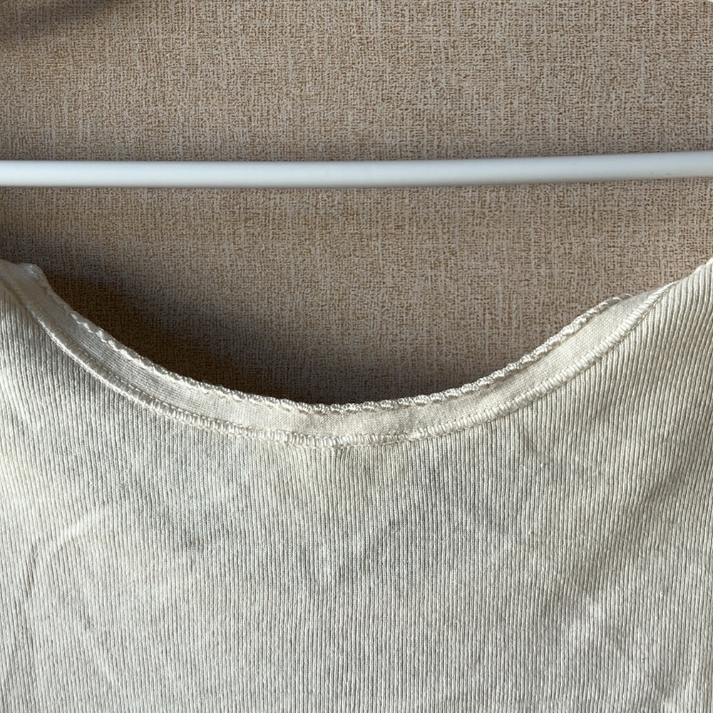 FINAL MARKDOWN Simply Roses Cream Top osfm - Picture 7 of 9